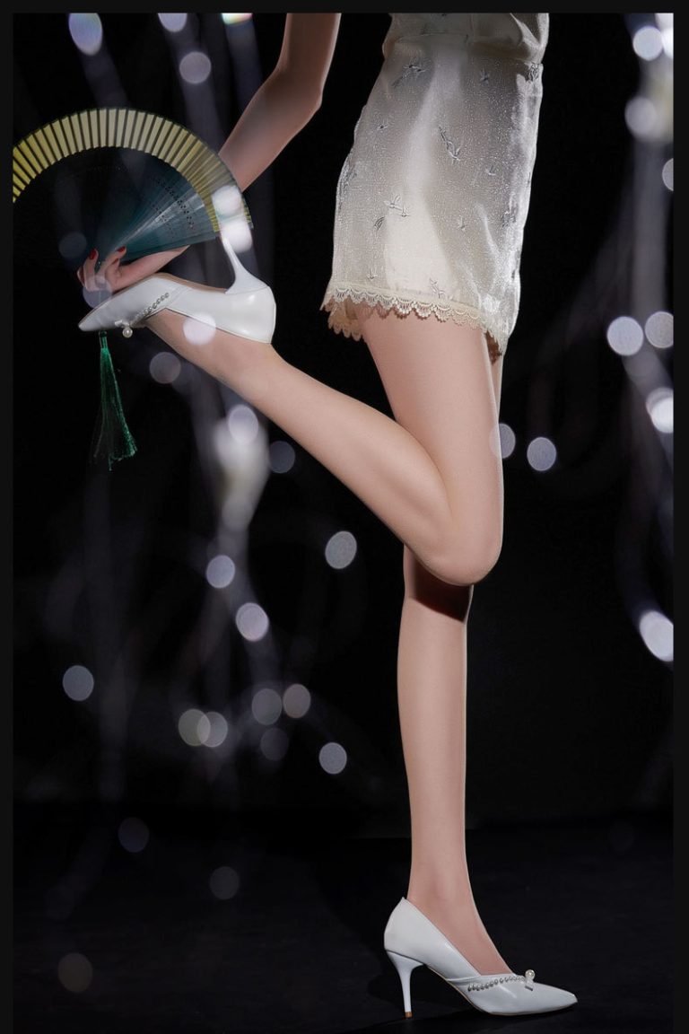 The Ultimate Guide to Hosiery: Your Top 50 Stockings and Pantyhose Questions Answered