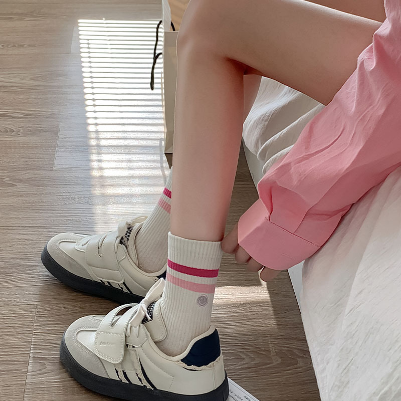 Women's spring and summer sports style mid-calf socks - Image 12