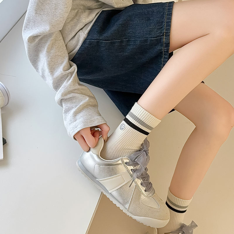 Women's spring and summer sports style mid-calf socks - Image 14
