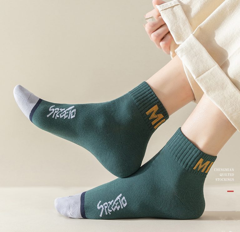 The Definitive Guide to Men’s Athletic Socks: 50 Questions About Performance, Comfort, and Style