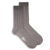 Men's autumn and winter fashion solid color casual socks