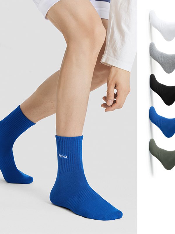 Men's Winter College Style Letter Embroidered Cotton Middle Socks
