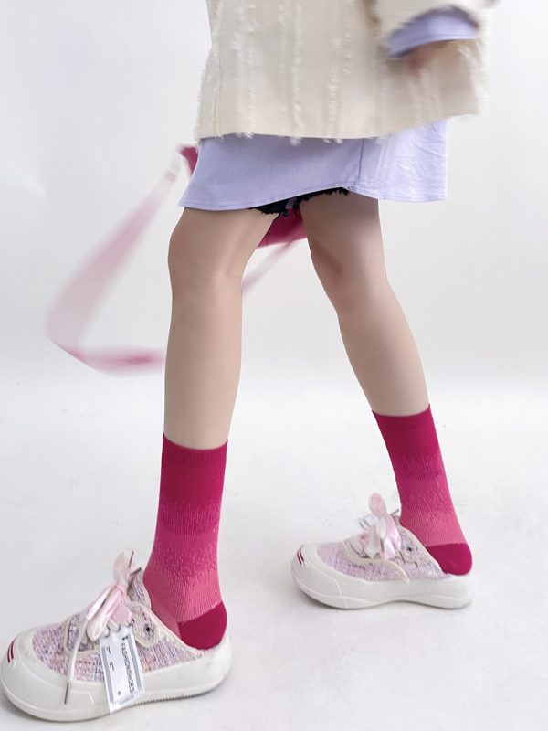 Women's trendy tie-dye gradient color personalized cotton mid-calf socks