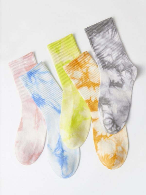 Women's Autumn and Winter Rainbow Tie-Dye Personalized Cotton Middle-Tube Socks (5 Pairs)