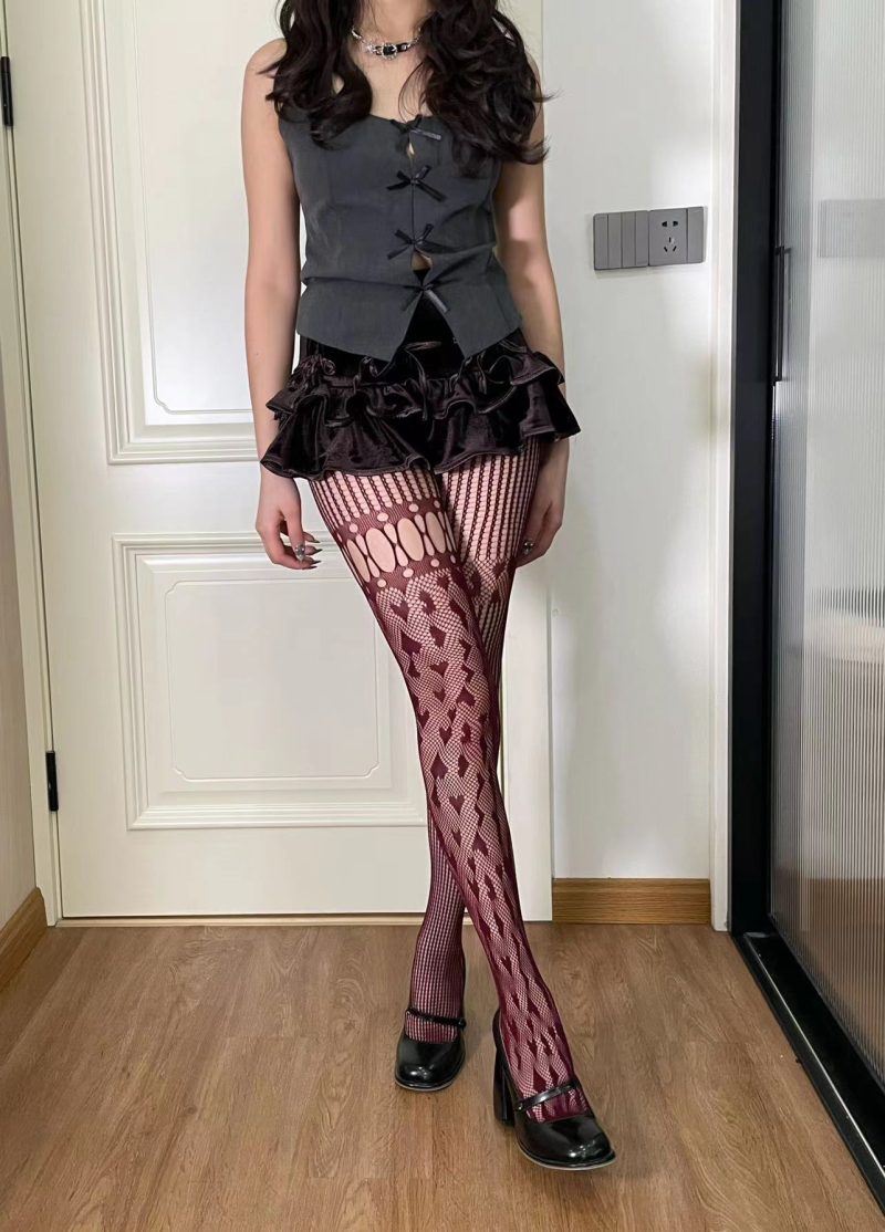 Spring and summer thin niche love pattern asymmetrical fishnet modern lace splicing hollow pantyhose