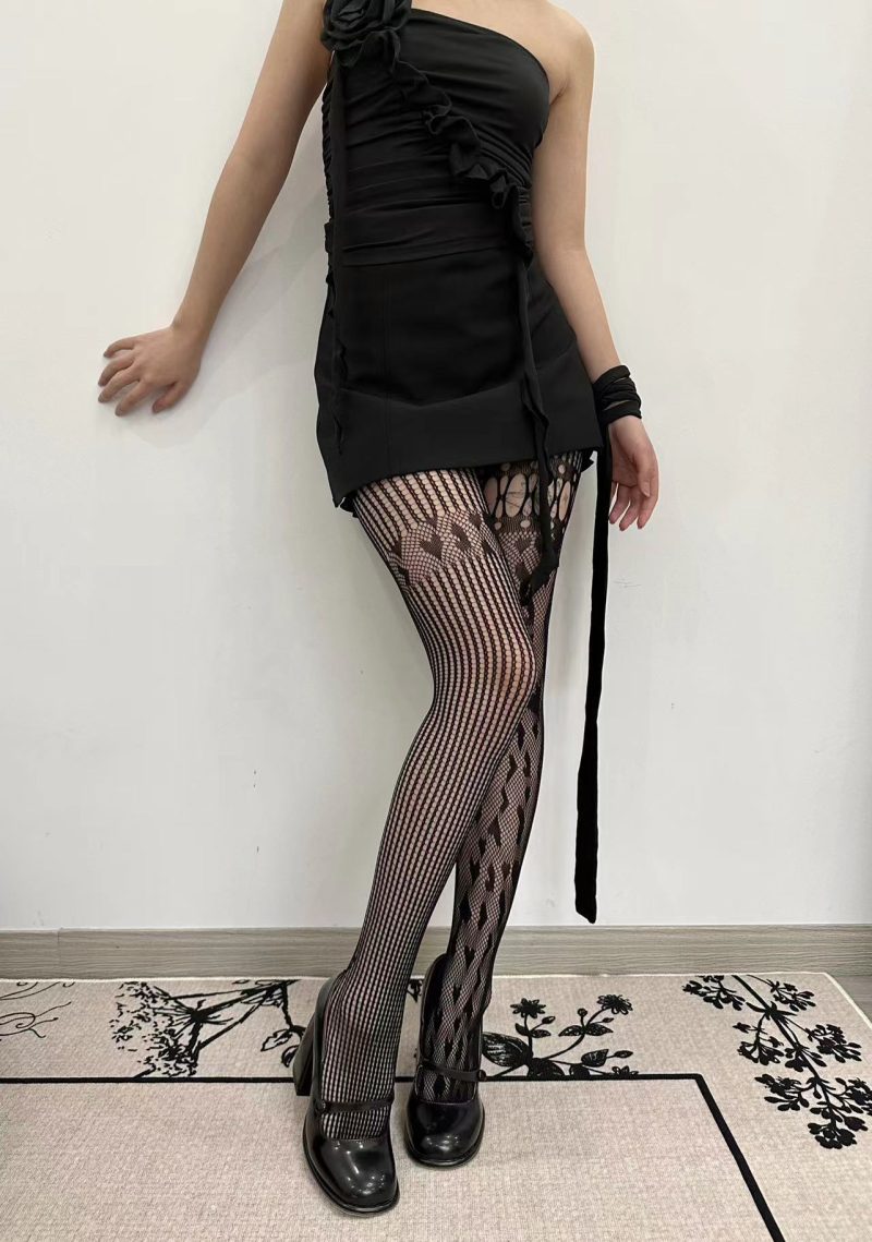 Spring and summer thin niche love pattern asymmetrical fishnet modern lace splicing hollow pantyhose - Image 18