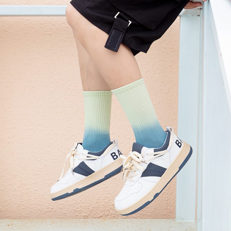 Men's Spring and Autumn Classic Original Rainbow Gradient Trendy Middle Socks