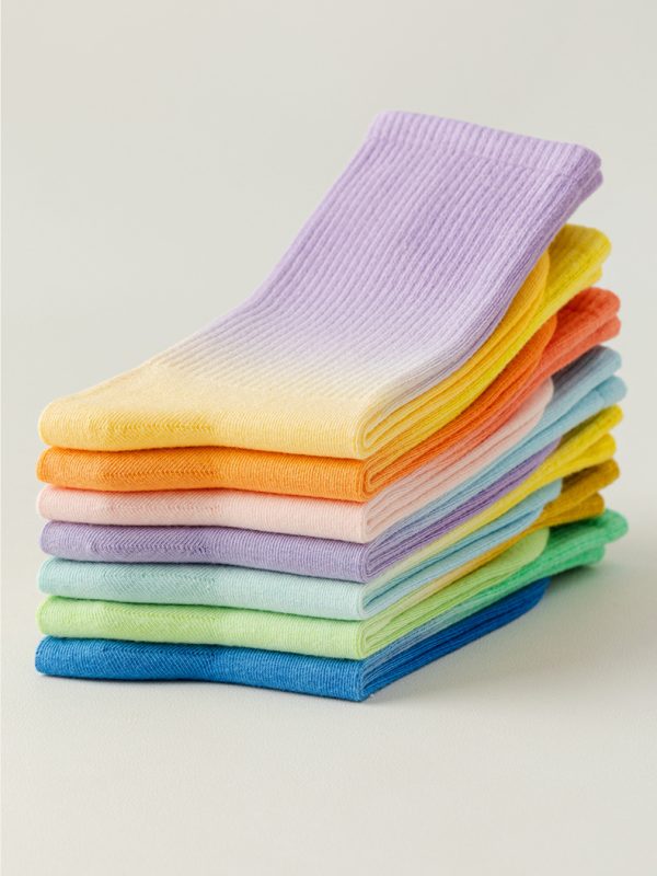 Women's autumn and winter colorful gradient trendy cotton middle tube socks (7 pairs)