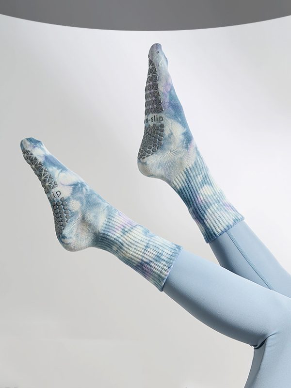 Women's autumn and winter cloud tie-dye pattern professional non-slip Pilates socks