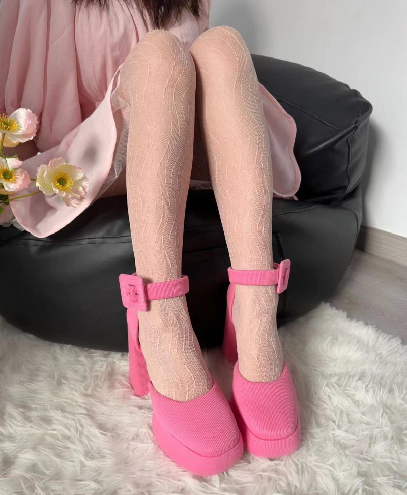 Women's Water Ripple Geometric Line Peach Pink Anti-snagging Fine Mesh Stockings