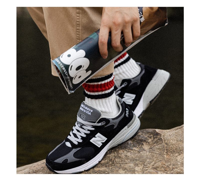 Men's autumn and winter thickened soles colorful wide striped mid-tube socks