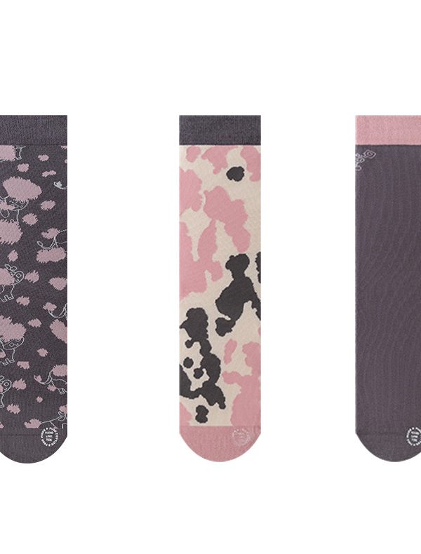 Women's Spring and Autumn Pink Cow Breathable Sweat-wicking Cotton Middle-tube Socks (Three Pairs)