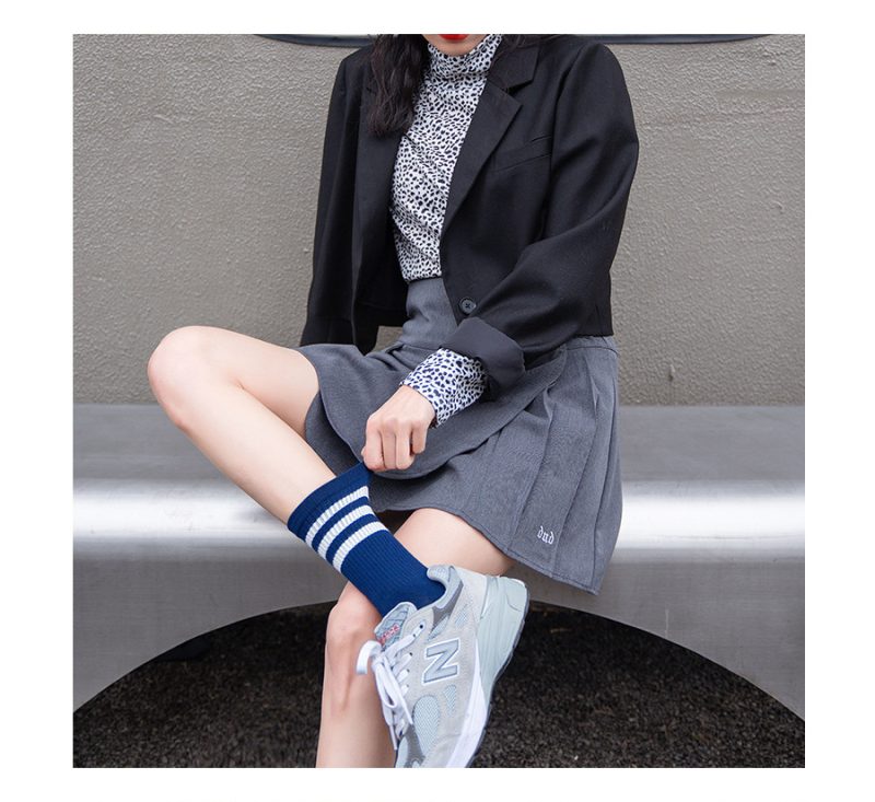 Women's Spring and Autumn Pure Fashion Three-Striped Breathable Sweat-Wicking Cotton Middle-Tube Socks