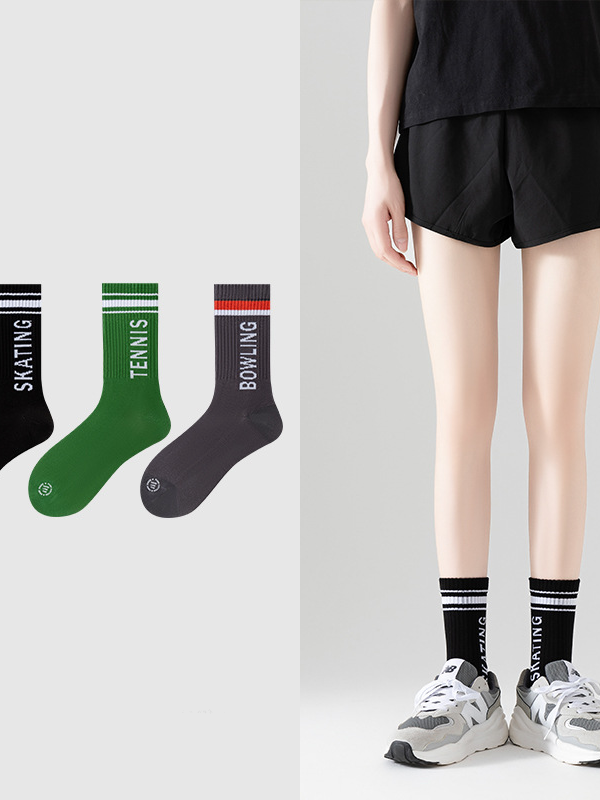 Letter couple socks men and women sports socks trendy street simple all-match Korean fashion ins style skateboard basketball socks