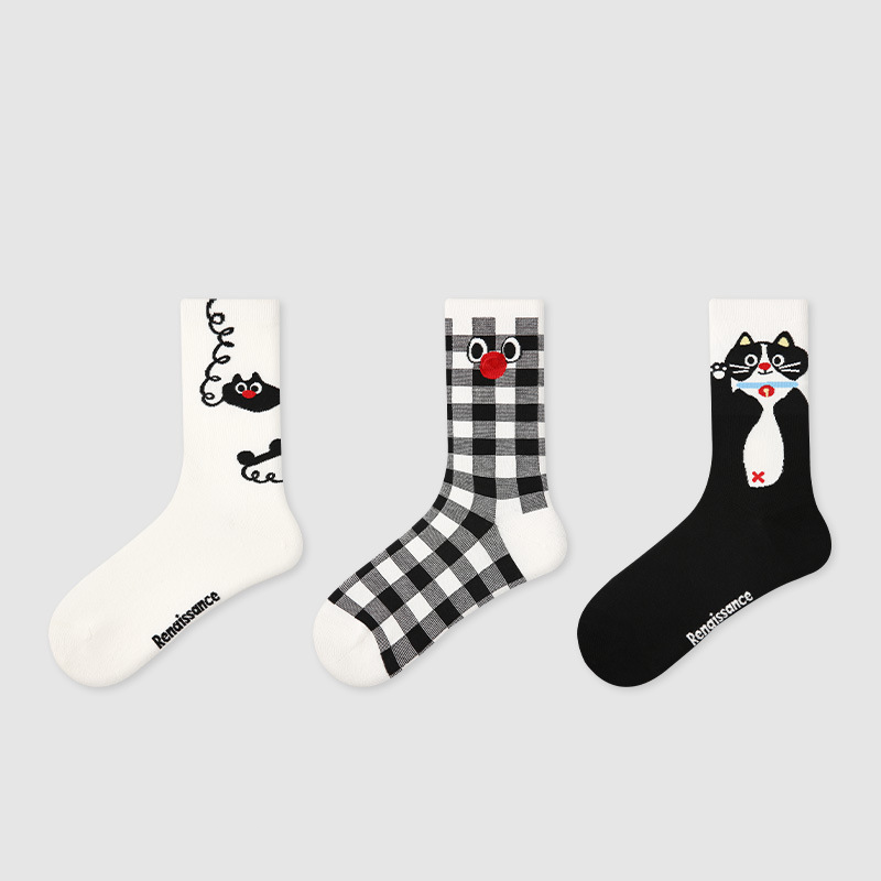 Original women's socks spring and summer black and white plaid middle tube socks cartoon cat combed cotton socks for women - Image 6