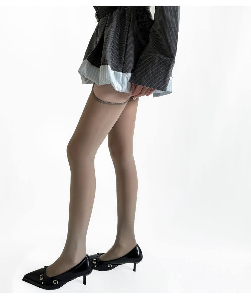 Spring and summer sexy aurora lace one-piece suspenders oily over-the-knee socks pure desire thin horse oil high socks black over-the-knee - Image 3