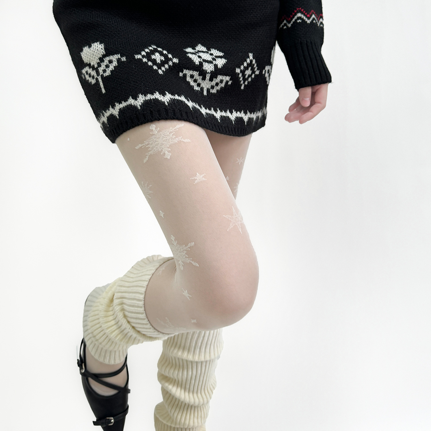 Snowflake Stockings: Japanese Layered Bottoming Socks for Autumn Winter - Image 2