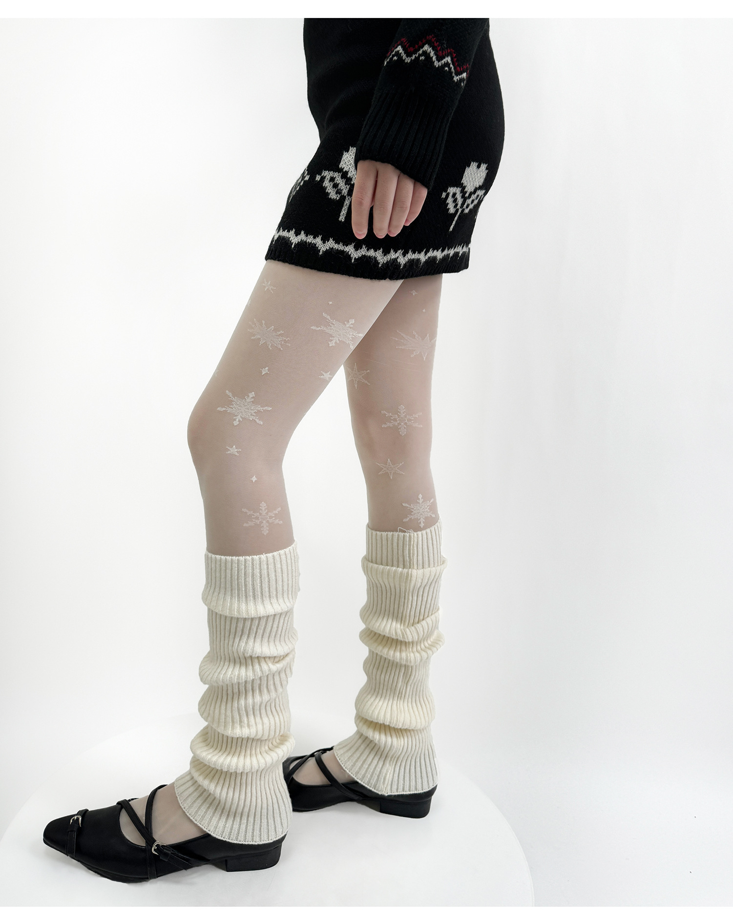 Snowflake Stockings: Japanese Layered Bottoming Socks for Autumn Winter - Image 3