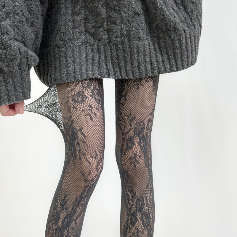 Retro hollow floral lace hot girl jacquard stockings y2k fishnet stockings black sexy anti-snagging base socks for women - Image 2