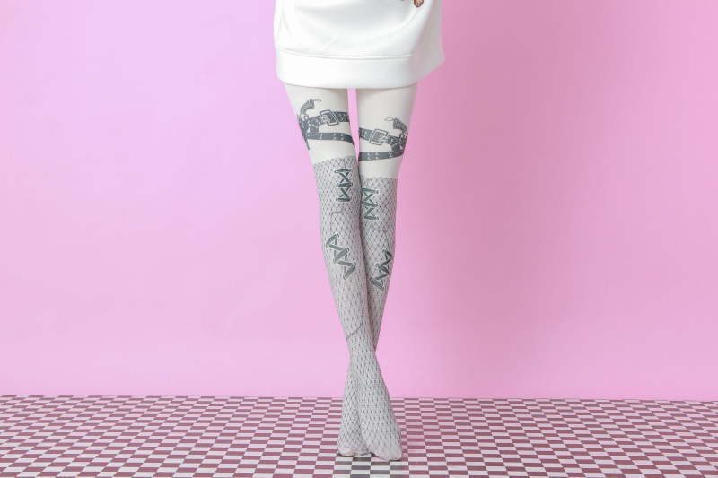 Lace suspender pistol pattern print pantyhose - Image 4