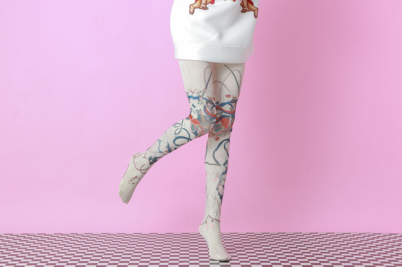 Opera element pattern print pantyhose - Image 3