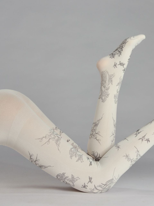 Abstract sketch element print tights