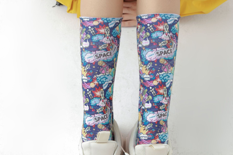 Comic graffiti print socks Personalized socks - Image 5
