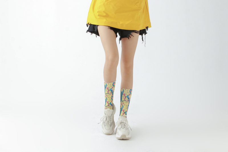 Peacock flower print socks - Image 6