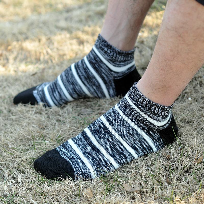 Men's Retro Ethnic Socks: Thick Cotton Harajuku Autumn Winter Style