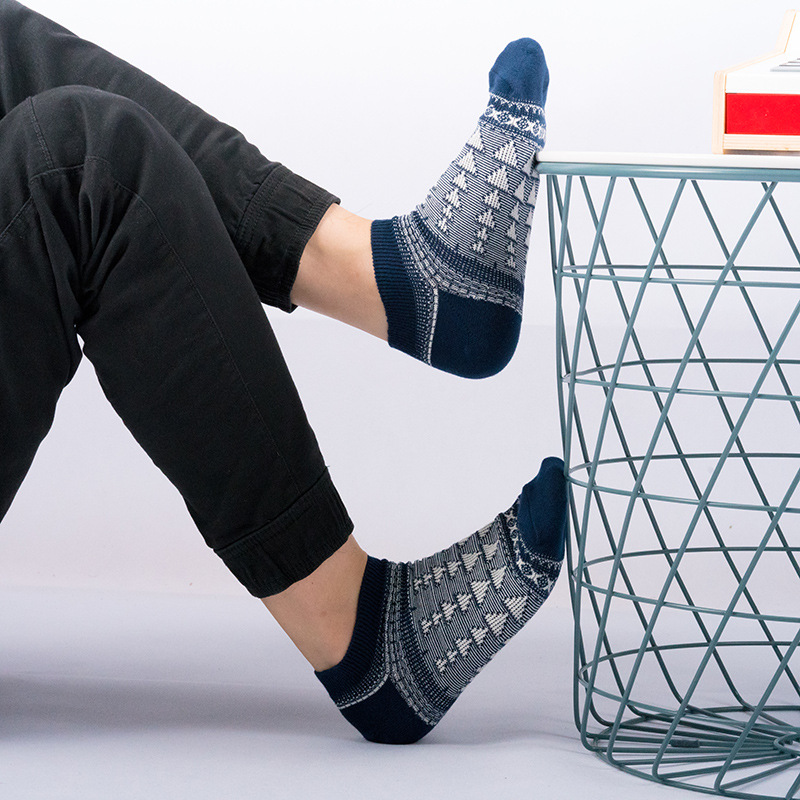 Candy Color Cotton Boat Socks: Men's Spring/Summer Fashion - Image 5