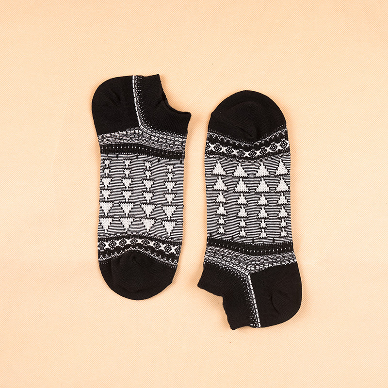 Candy Color Cotton Boat Socks: Men's Spring/Summer Fashion - Image 12