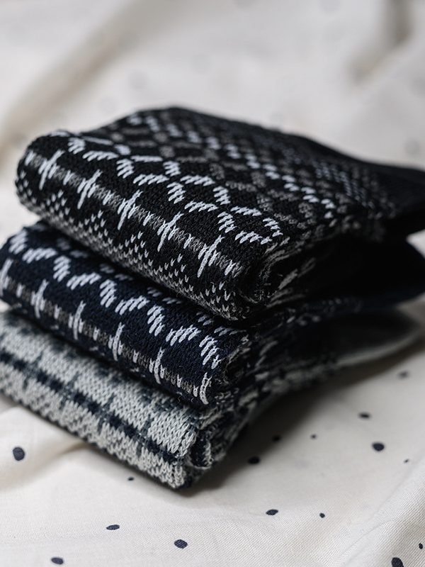 Spot Autumn and Winter New Men's Socks Sports Casual Trendy Socks Double Needle Double Road Retro Ethnic Style Socks