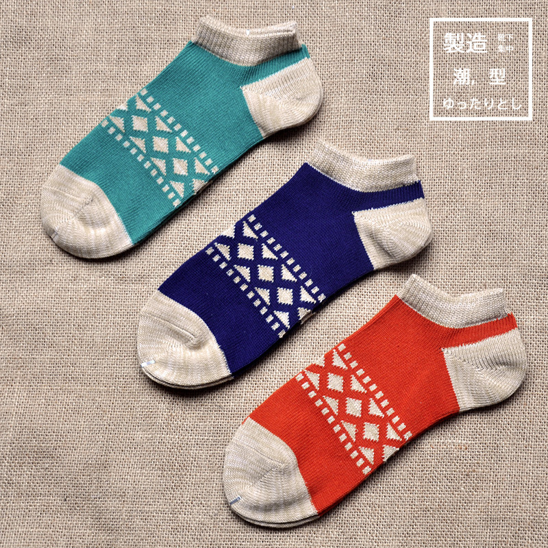 Japanese Retro Harajuku Socks: Thick, Trendy Men's Autumn/Winter Style