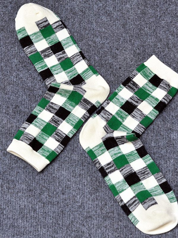Trendy men's and women's socks  autumn and winter new couples retro socks ethnic Japanese mid-barrel