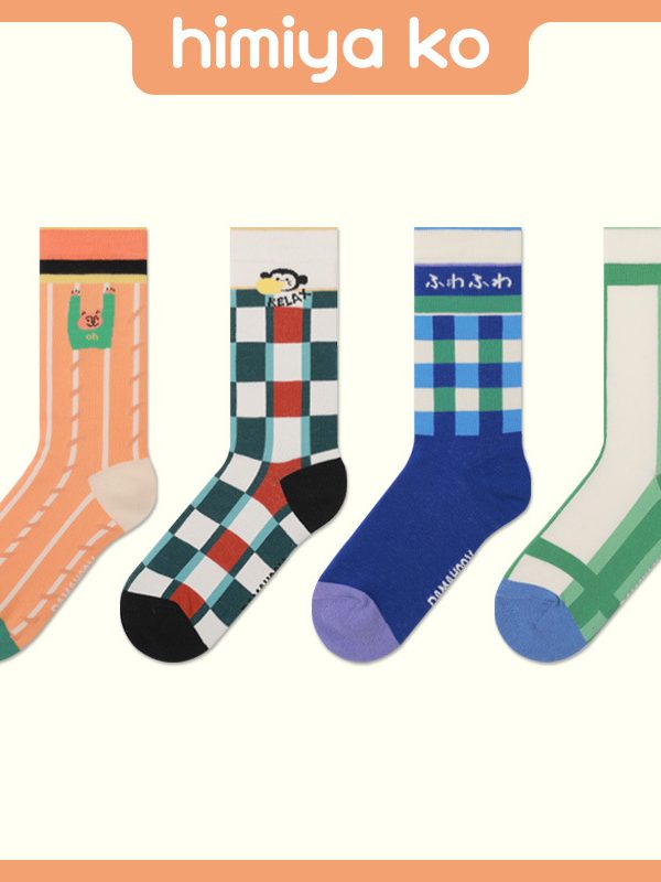 2025 new arrival Green Pine series socks women's mid-calf small red book illustration style casual cotton socks combed cotton in stock