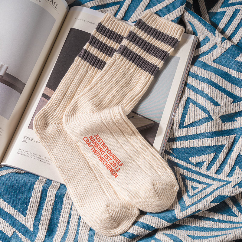 Men's Winter Socks: Thick Combed Cotton, Retro Japanese Style, Heavy Duty Sports Socks - Image 5