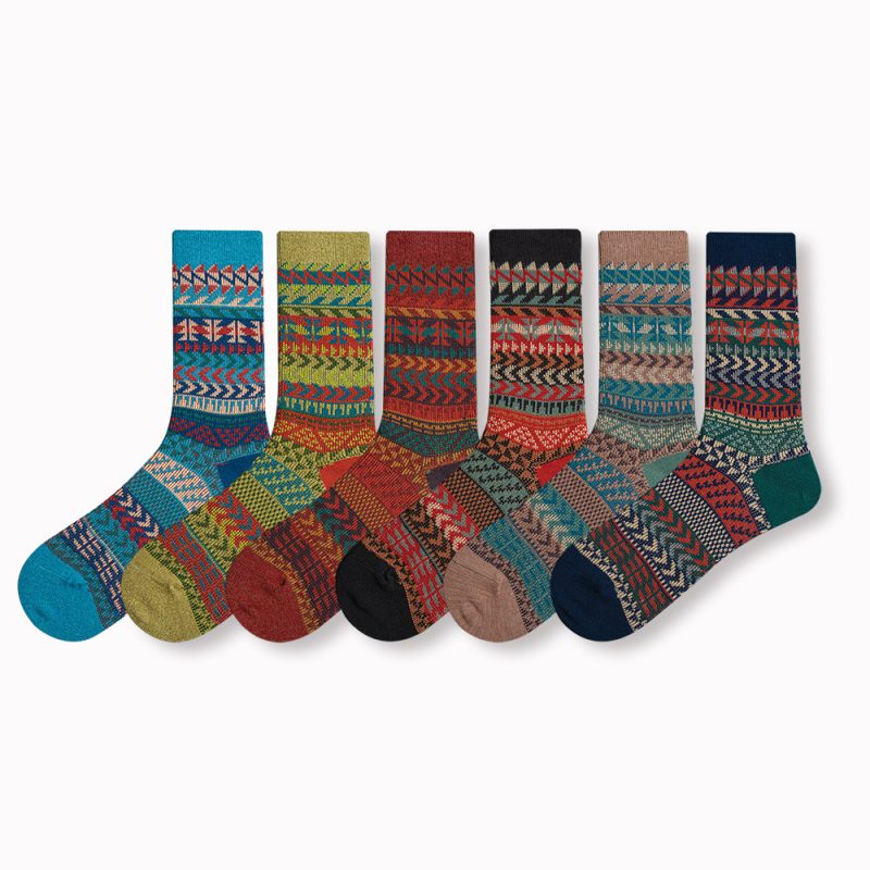 2024 new ethnic style autumn and winter  fashion brand men's and women's socks combed cotton boneless retro fashion lovers socks - Image 5