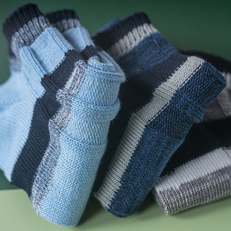 Men's Retro Ethnic Socks: Trendy Thick Cotton Needle Boat Socks - Image 4