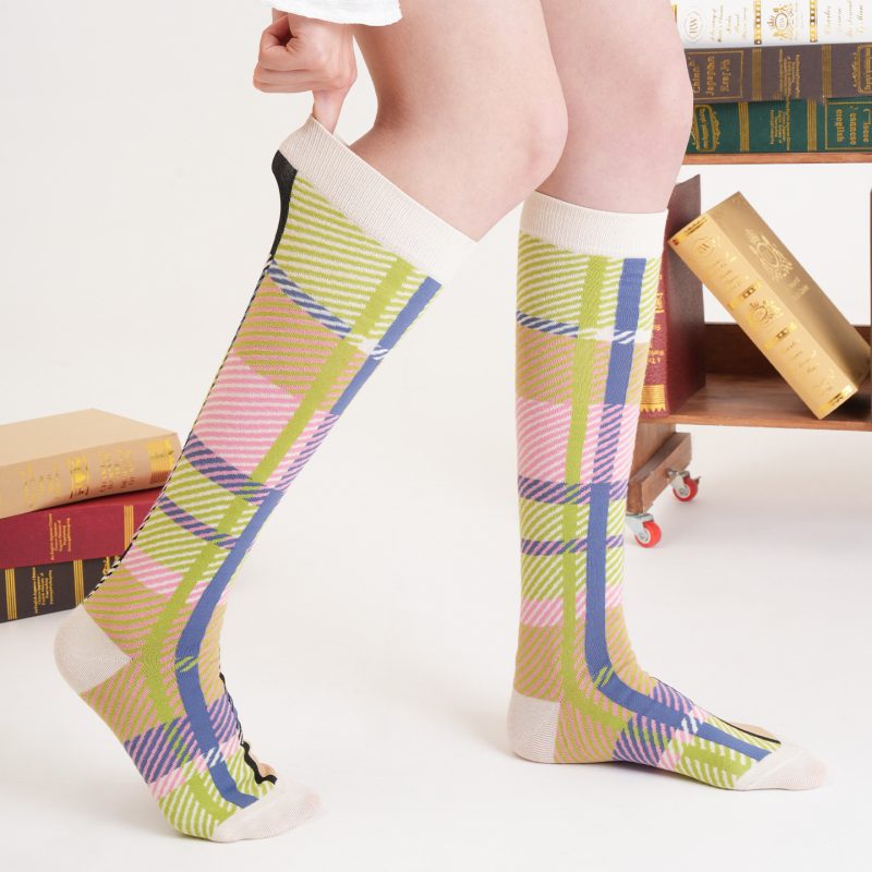 Summer new style women's college style pattern calf socks non-slip breathable retro contrast color combed cotton sports socks - Image 4